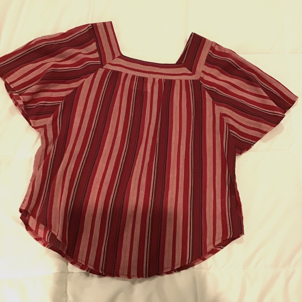 Universal Thread top